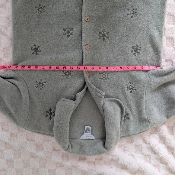 Northern Reflections Women's Embroidery Snowflake Cardigan - Light Gray - Picture 5 of 6